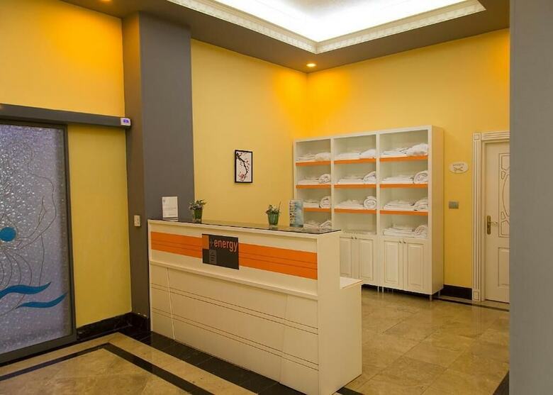 Divan Express Baku Hotel