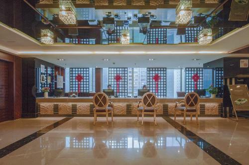Golden View Hotel