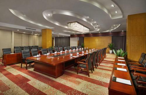 Zhangjiajie Huatian Hotel