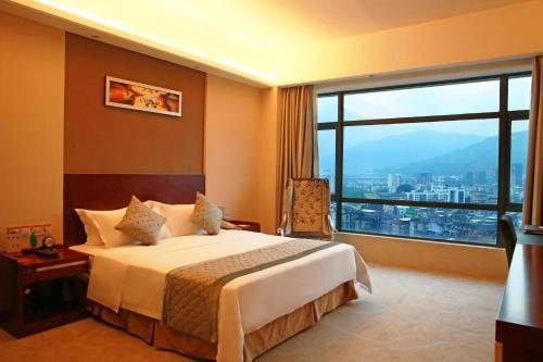 Hotel Ramada Longyan