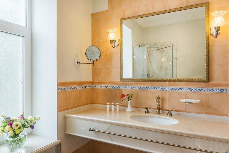 Frederic Koklen Boutique Hotel