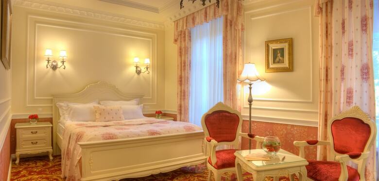 Frederic Koklen Boutique Hotel