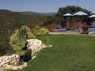 Paradisos Hills Hotel