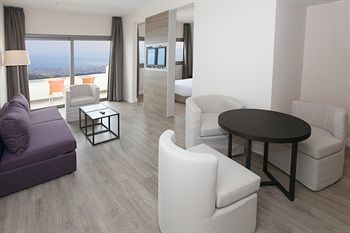 Hotel Droushia Heights