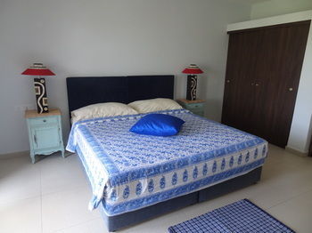 Hotel Zening Resorts