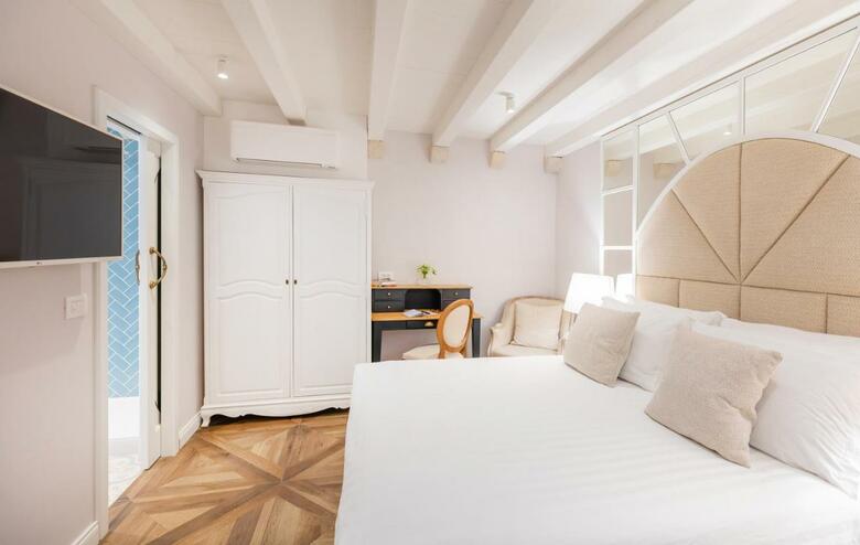 Hostal St. Joseph's