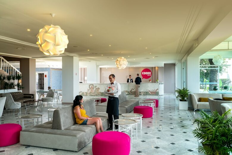 Hotel Club President