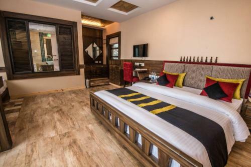 Hotel Chamong Chiabari - Mountain Retreat & Spa