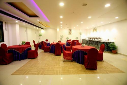 Hotel Rousha Inn