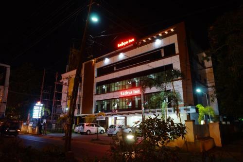Hotel Sathya Inn