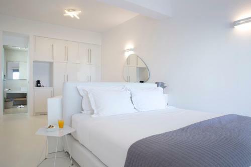 Hostal May Seven Suites - Adults Only