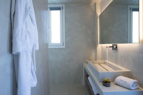 Hostal May Seven Suites - Adults Only