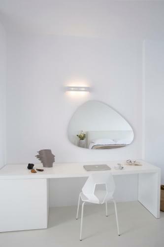 Hostal May Seven Suites - Adults Only