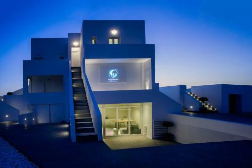 Hostal May Seven Suites - Adults Only