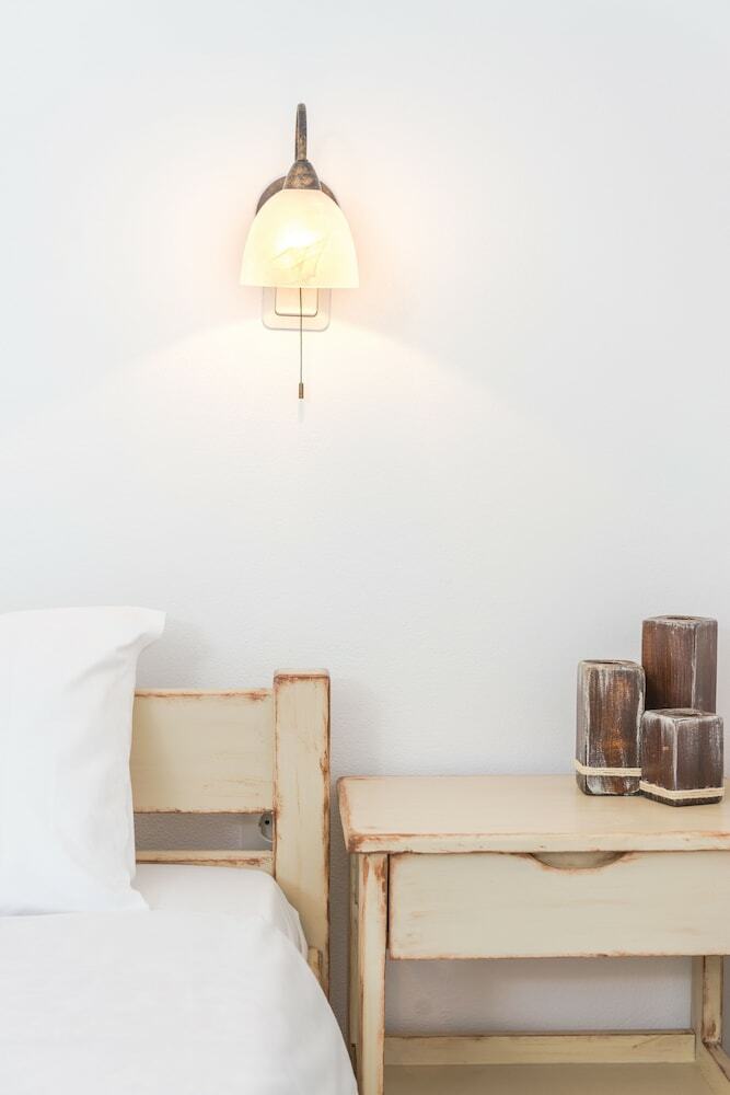 Fragias Studios & Apartments
