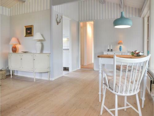 Two-bedroom Holiday Home In Gilleleje