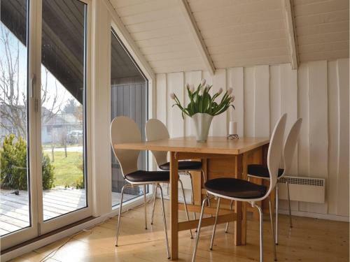 Two-bedroom Holiday Home In Gilleleje
