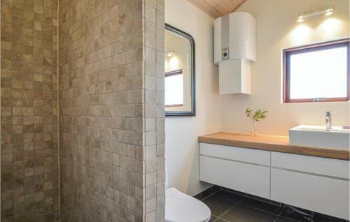 Five-bedroom Holiday Home In Lokken