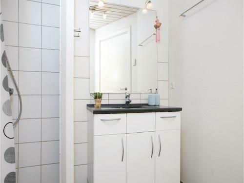 Four-bedroom Holiday Home In Lokken