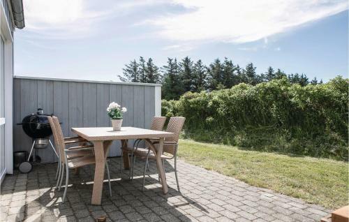 Four-bedroom Holiday Home In Lokken