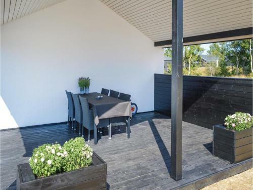 Three-bedroom Holiday Home In Strandby