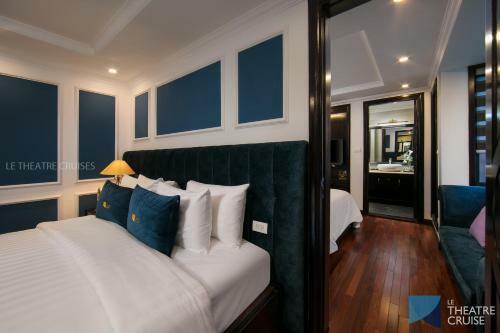 Le Theatre Cruises - Wonder On Lan Ha Bay
