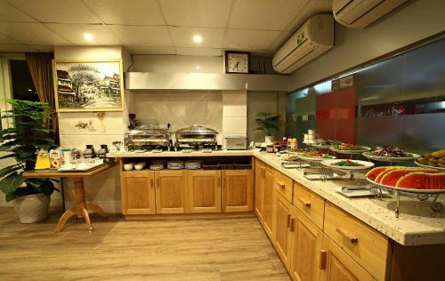 Blue Hanoi Hotel