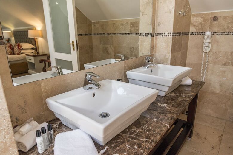 Hostal Ashbourne House Guest House