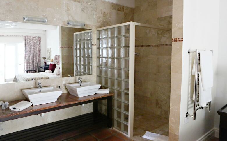 Hostal Ashbourne House Guest House