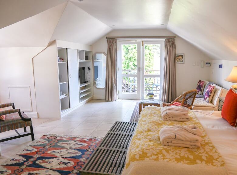 Hostal Ashbourne House Guest House