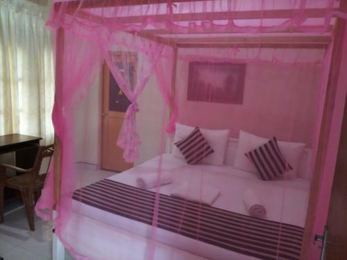 Hostal Heritage Lake View