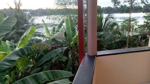 Hostal Heritage Lake View