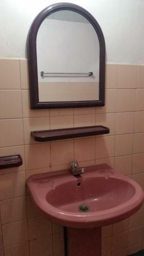 Bevary City Hotel