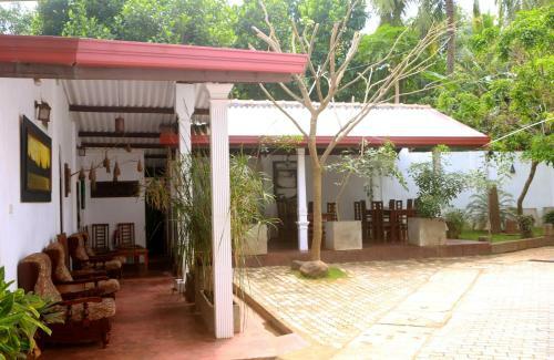 Lodge T&t