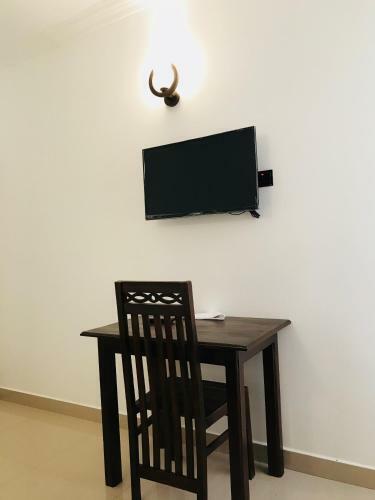 Hostal Royal White Tourist Rest