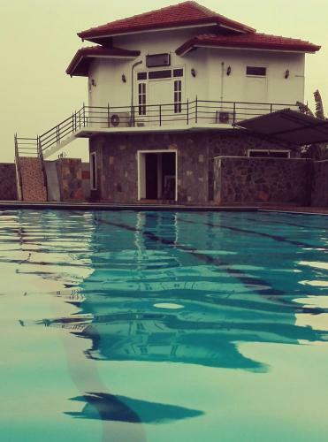 Hotel Chilaw Far Inn Village