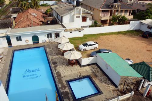 Mount Breeze Hotel