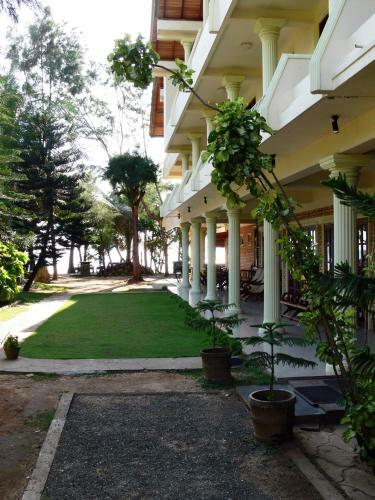 Hotel Time N Tide Beach Resort