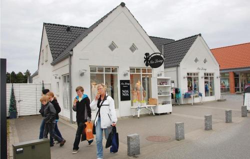 Four-bedroom Holiday Home In Blavand
