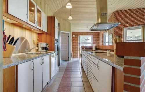 Three-bedroom Holiday Home In Blavand