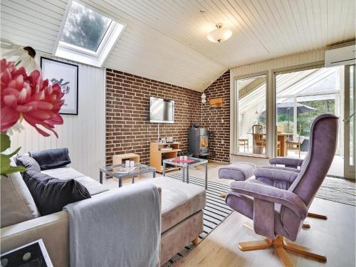 Three-bedroom Holiday Home In Blavand