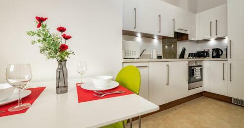 Reading College Serviced Apartment