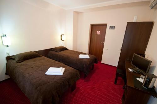 Hotel 12