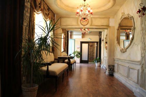 Hotel Meduza