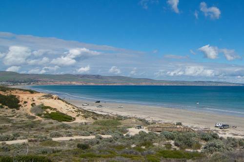 Sun & Surf Aldinga Beach Apartment