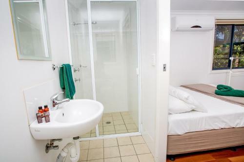 Wooli River Lodges