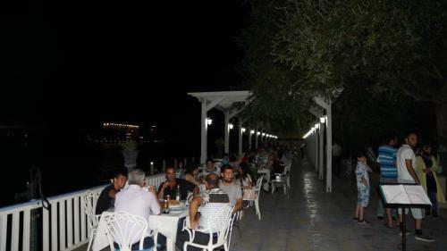 River Side Hotel