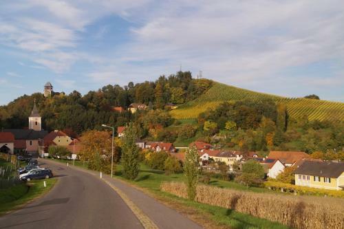 Weinbau Winzerzimmer Veronika Und Alfred Kl�ckl
