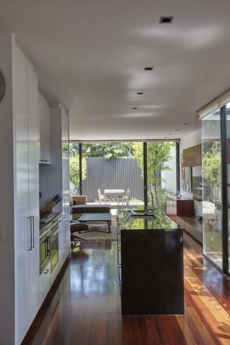 Middle Park In Vogue, Parking, Foxtel - Rejuvenate Stays