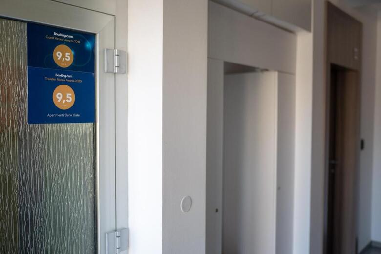Apartments Slana Oaza